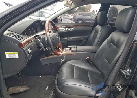 2013 Mercedes-Benz S 550 4Matic z USA, uszkodzony, nr VIN WDDNG9EB6DA528860